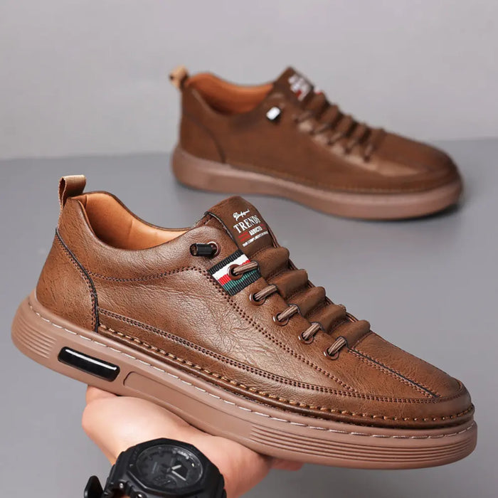 VEIGGARA |  Lässige Turnschuhe aus echtem Leder Vinny