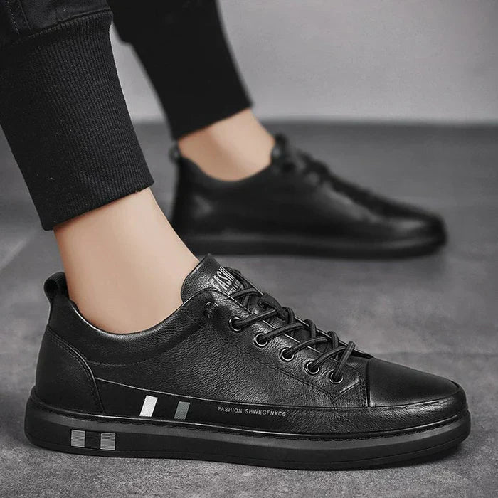 VEIGGARA | Turnschuhe aus echtem Leder ©